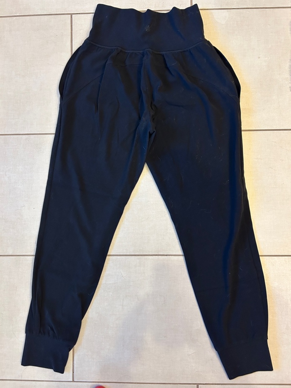 Athleta Salutation Jogger in Powervita Black size XS